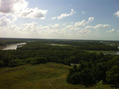 the vicksburg bluff over the mississippi river